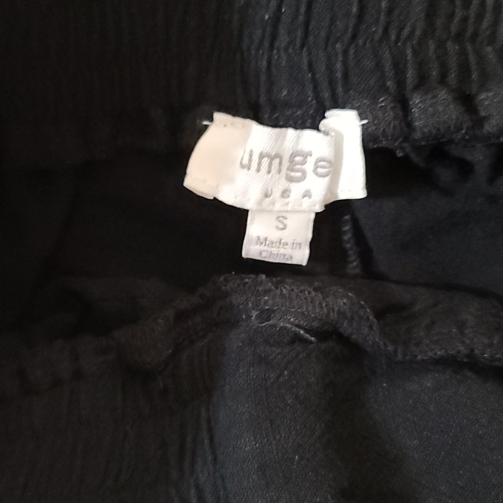 Shorts - Picture 3 of 3